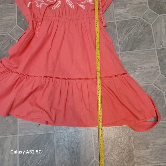 SEE AND BE SEEN SIZE M Embroidered Pink Dress - Picture 15 of 16